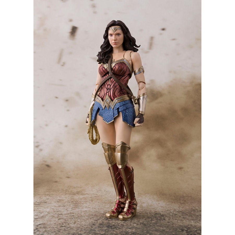 Wonder Woman | Justice League | S.H.Figuarts | Bandai Tamashii